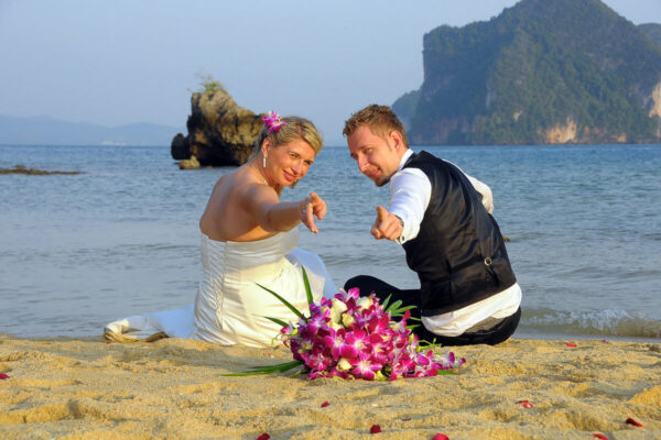 Rai Island Beach Marriage : Agnieszka + Michal
